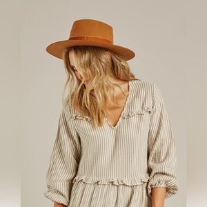 NWT RYLEE + CRU women' rancher hat in RUST